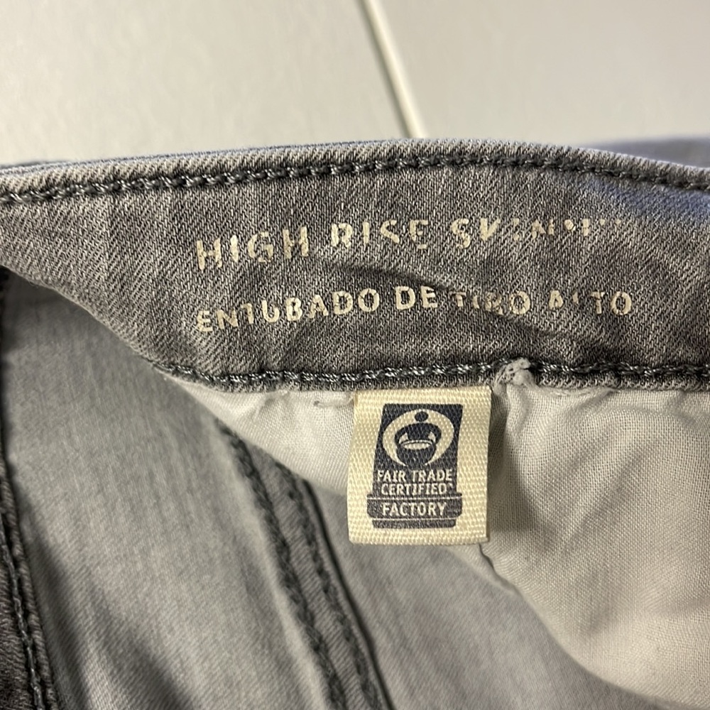 Universal Thread Jeans - Picture 6 of 9